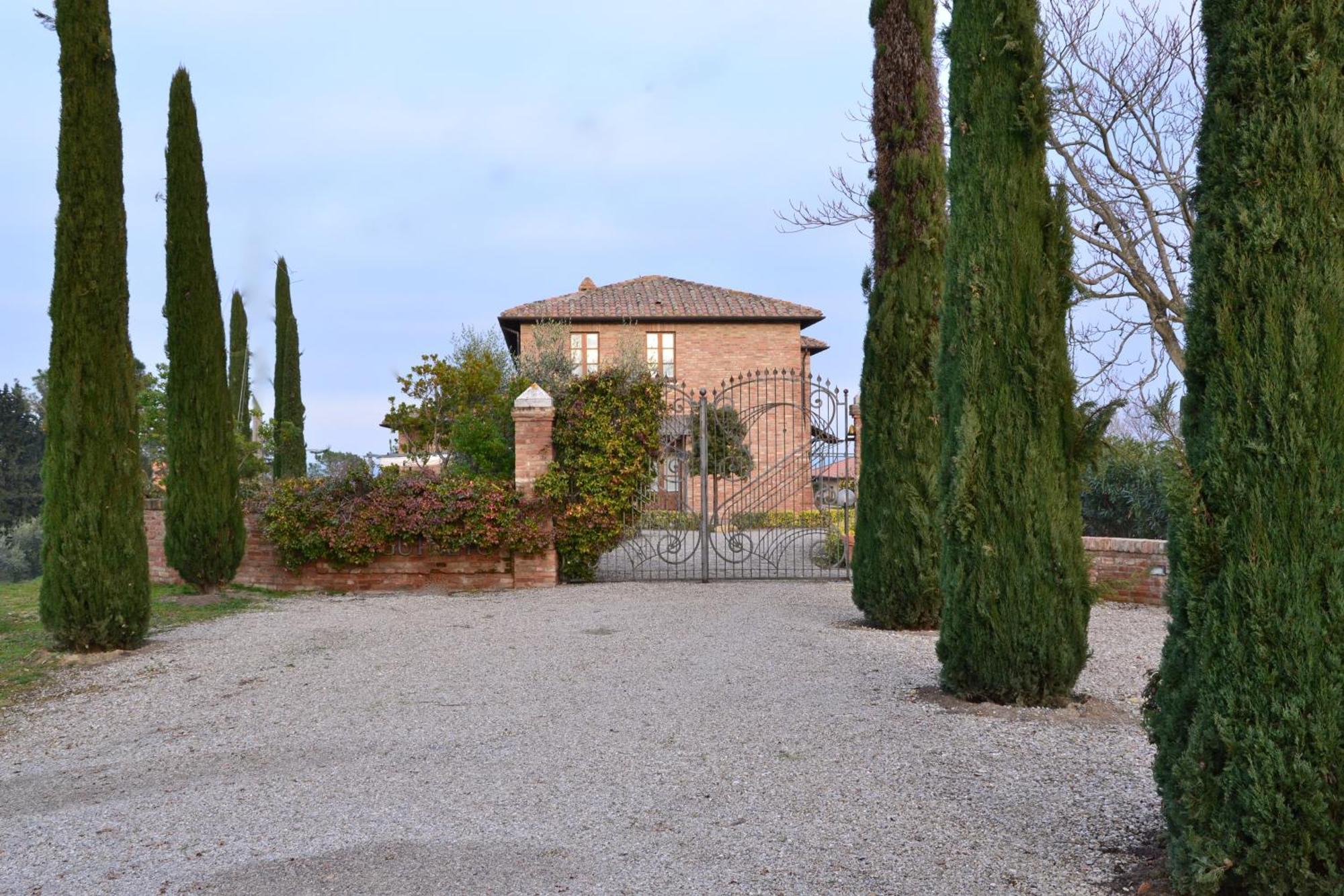 Agriturismo Sanguineto Acquaviva  Buitenkant foto