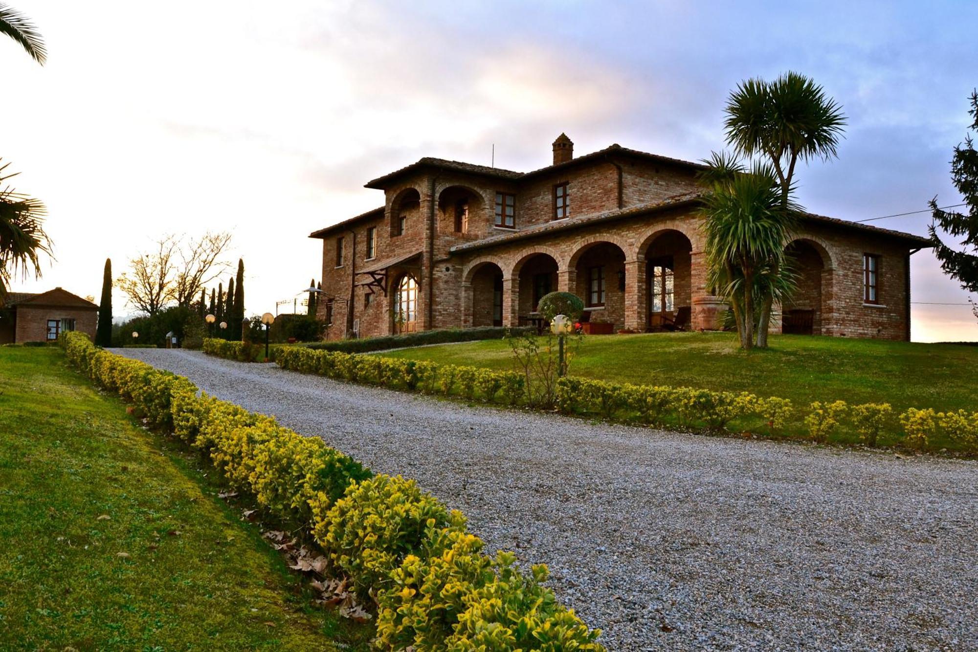 Agriturismo Sanguineto Acquaviva  Buitenkant foto