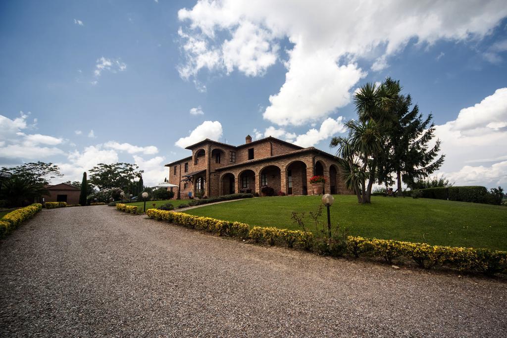 Agriturismo Sanguineto Acquaviva  Buitenkant foto