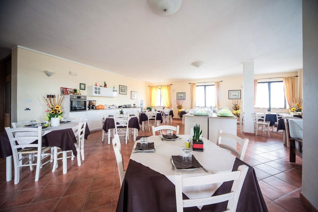 Agriturismo Sanguineto Acquaviva  Buitenkant foto