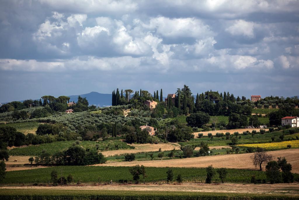 Agriturismo Sanguineto Acquaviva  Buitenkant foto