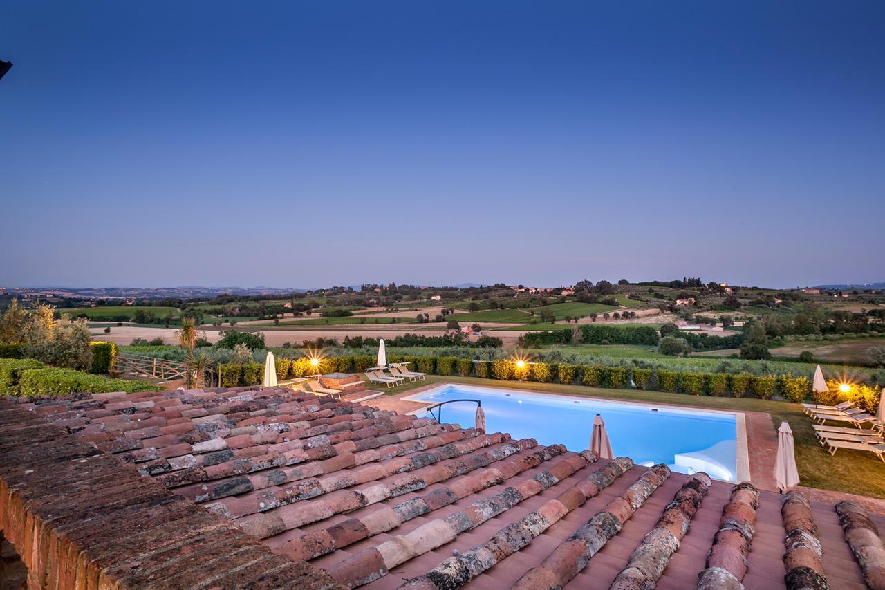 Agriturismo Sanguineto Acquaviva  Buitenkant foto